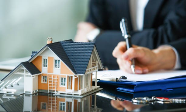 Professional negotiation support for competitive real estate markets and listings